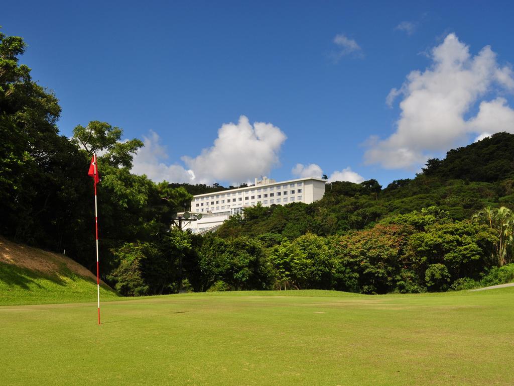 Motobu Green Park And Golf Course Exterior foto