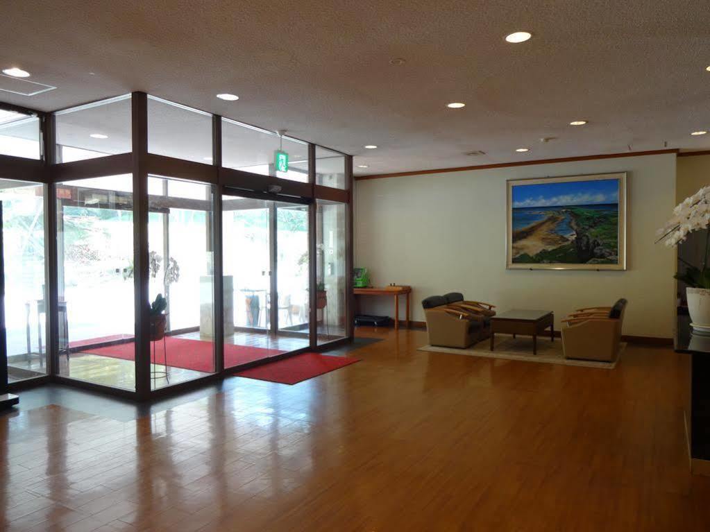 Motobu Green Park And Golf Course Exterior foto