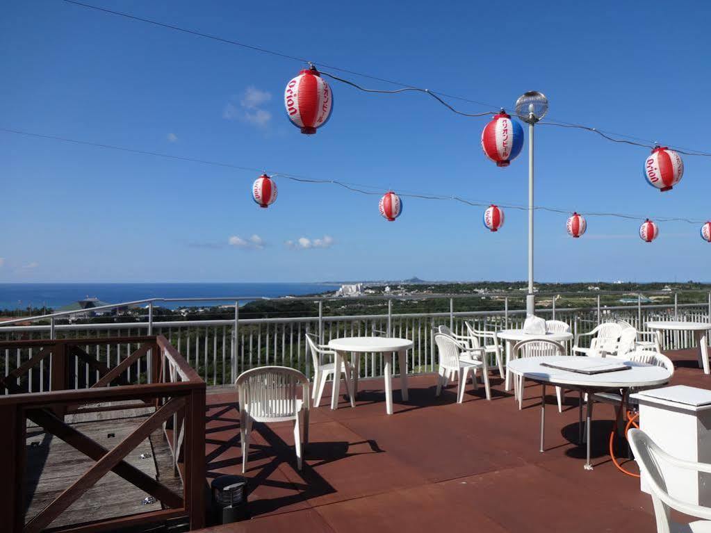 Motobu Green Park And Golf Course Exterior foto